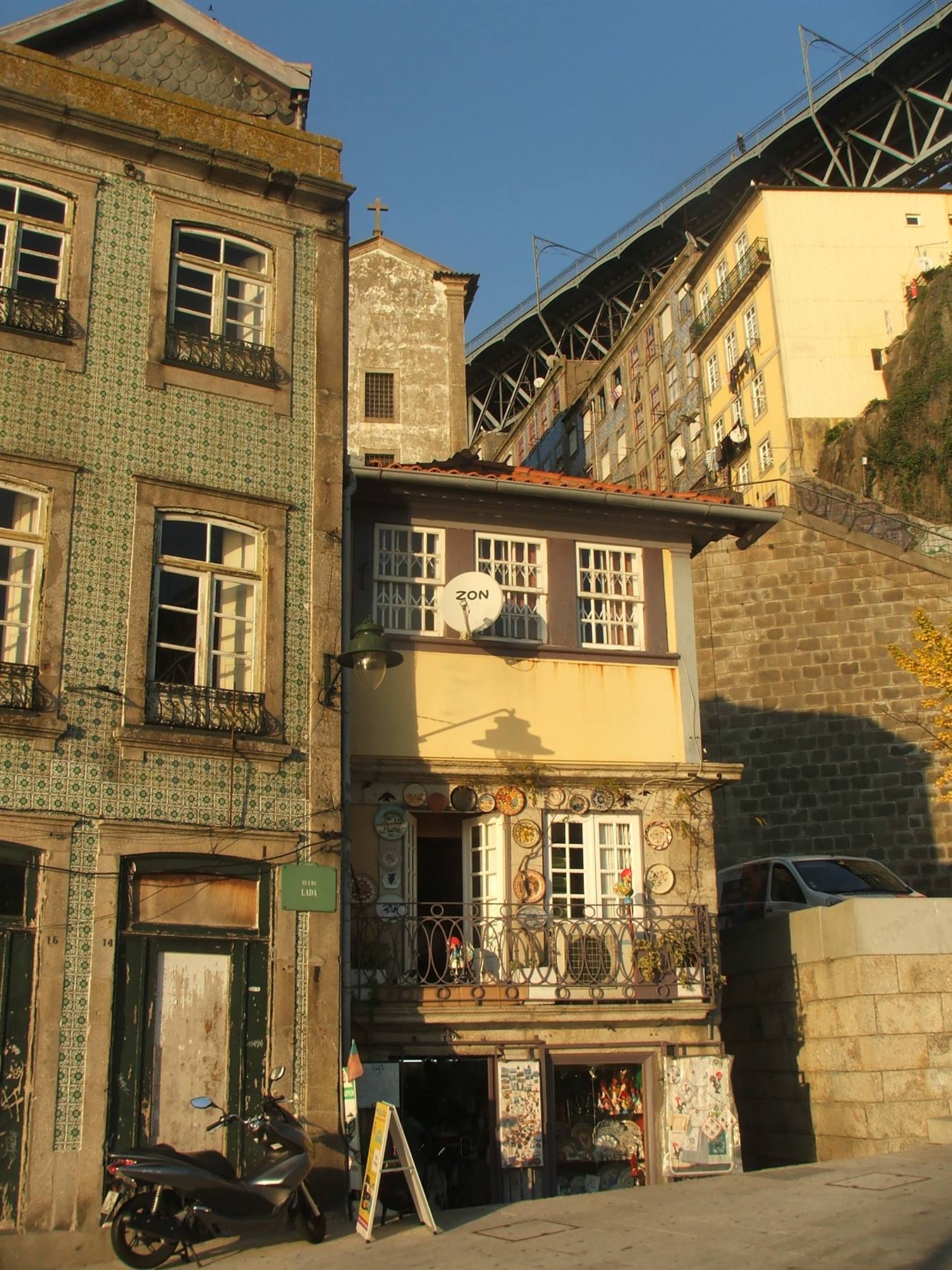La Ribeira, particolari