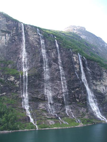 Geirengerfjord, Le Sette Sorelle