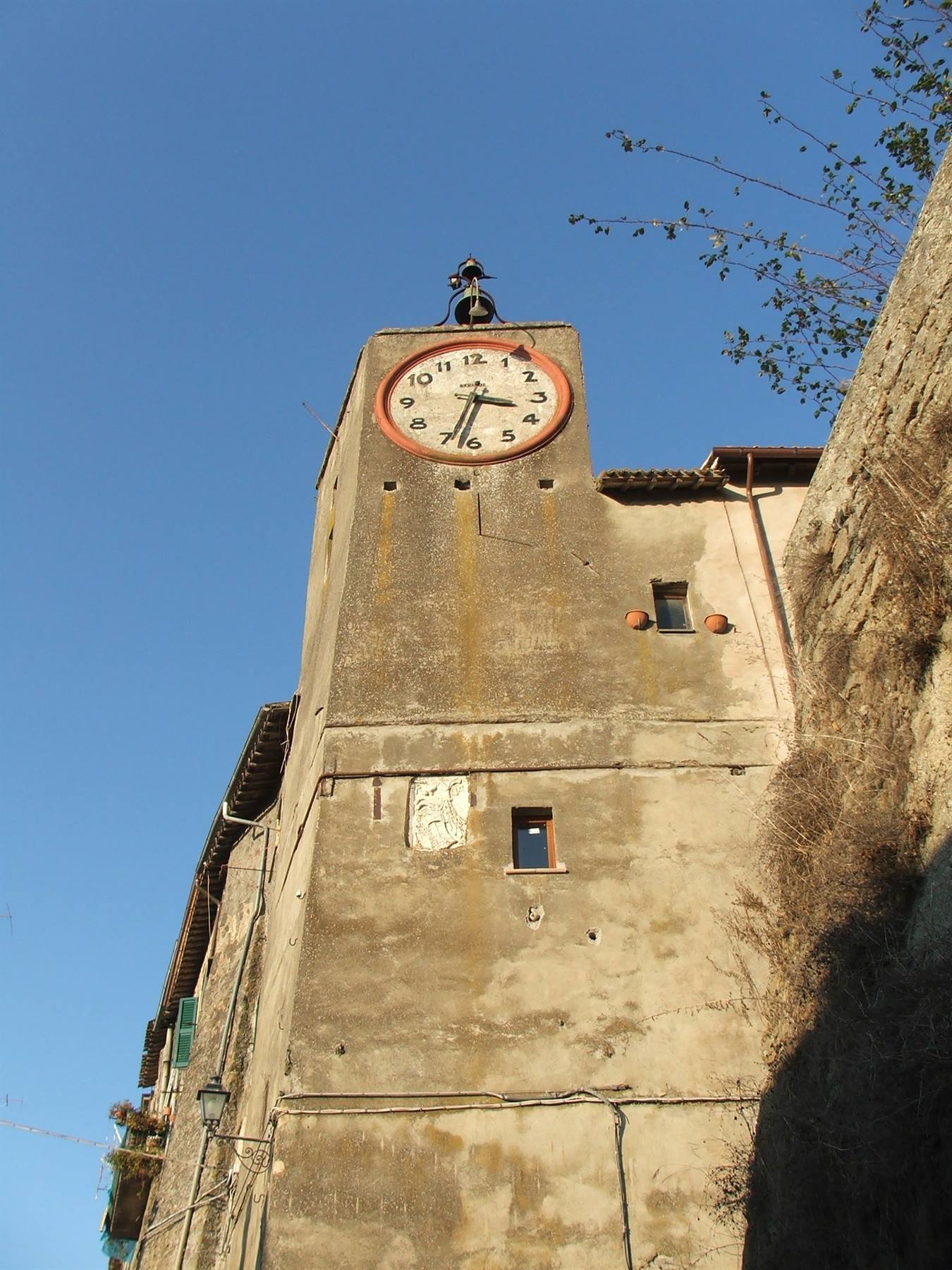 Marta,Torre dell'Orologio