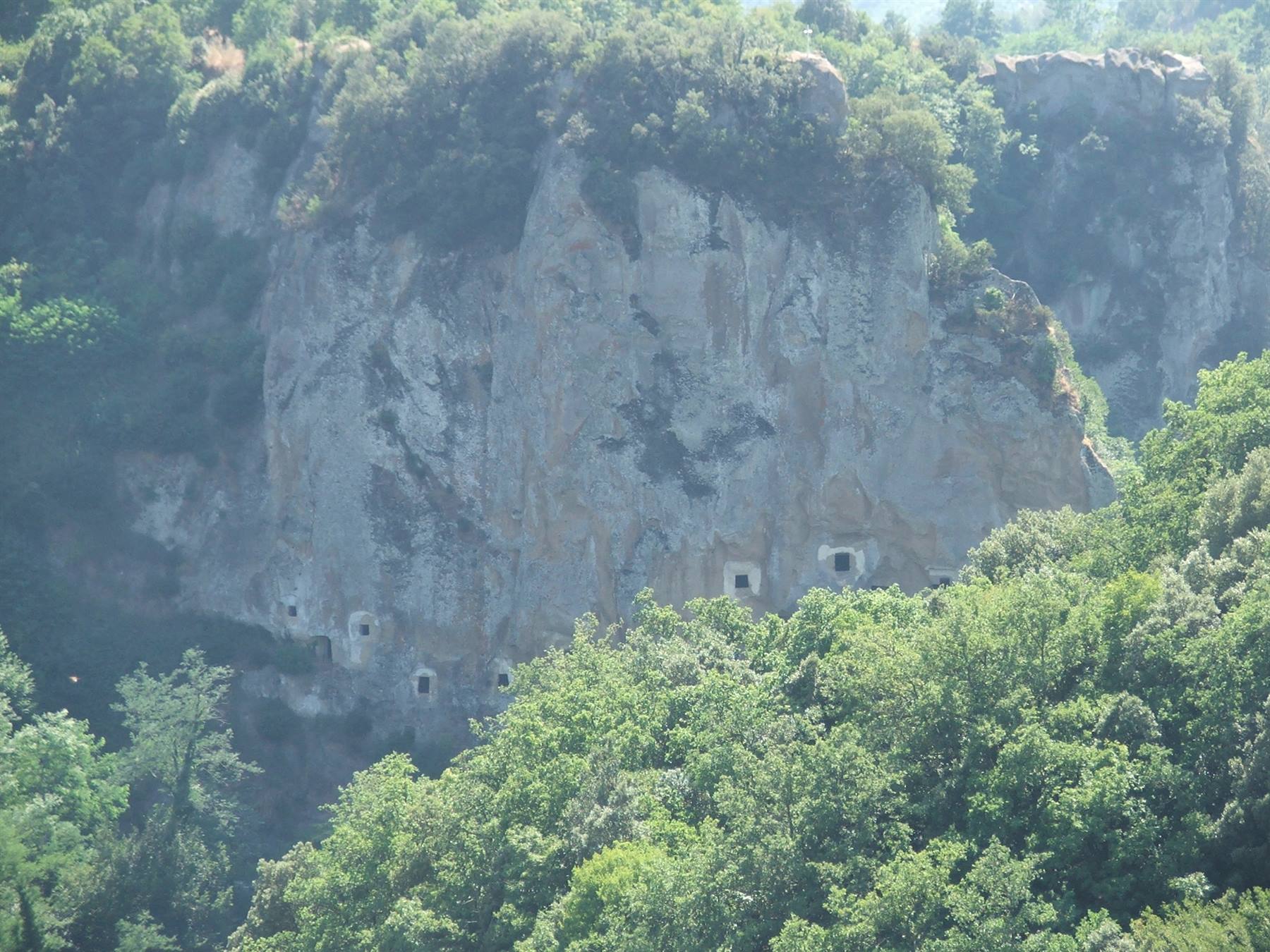 Sorano,tombe etrusche
