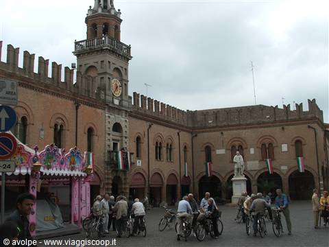 Cento,Piazza del Guercino