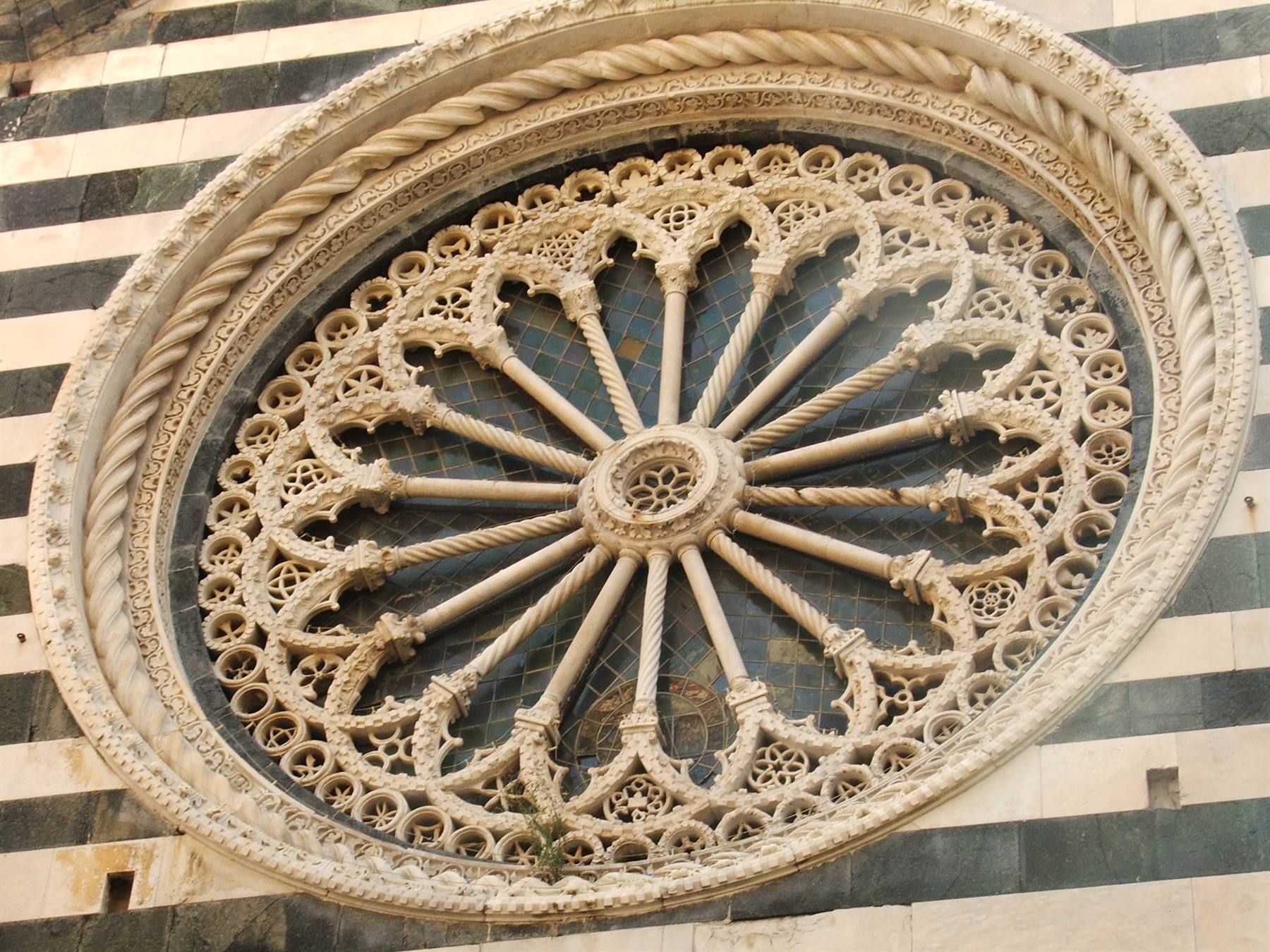 Monterosso, particolare della Chiesa