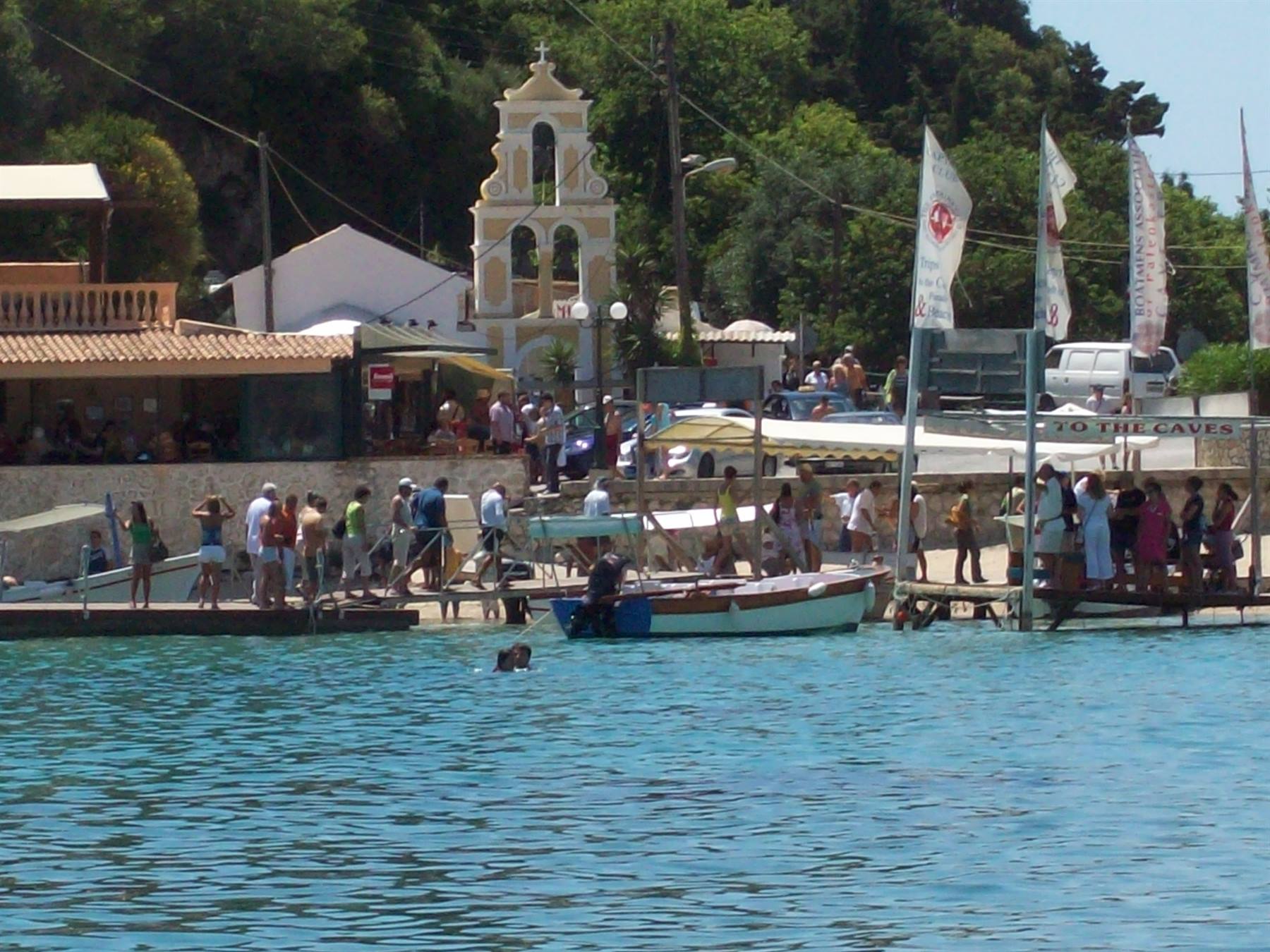 Corfu'.. porticciolo