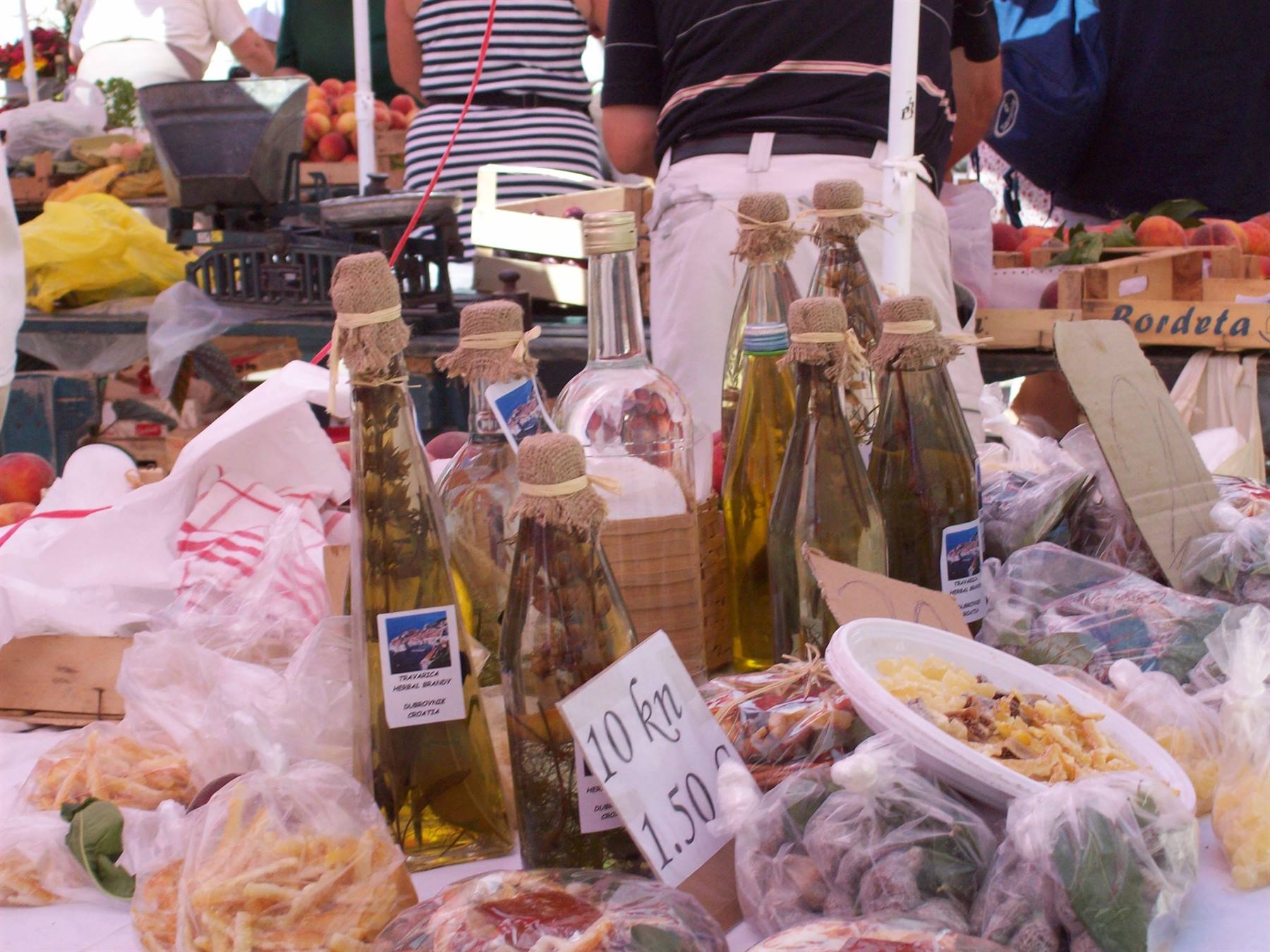 prodotti tipici olio e conserve