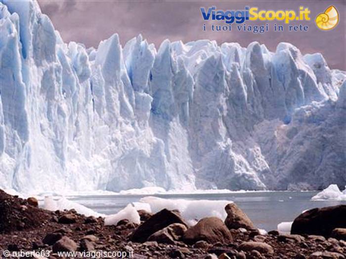 Ai piedi del perito moreno