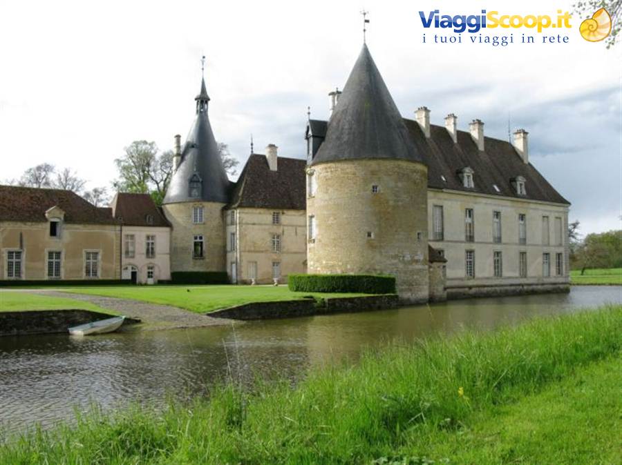 Chateau de Commarin