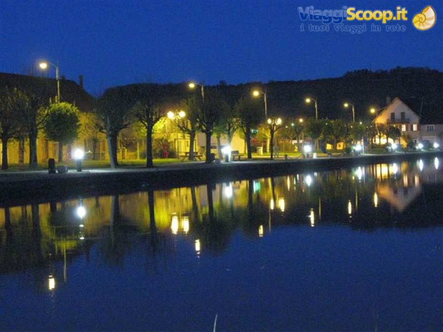 Poully en Auxois - Port de plaisance