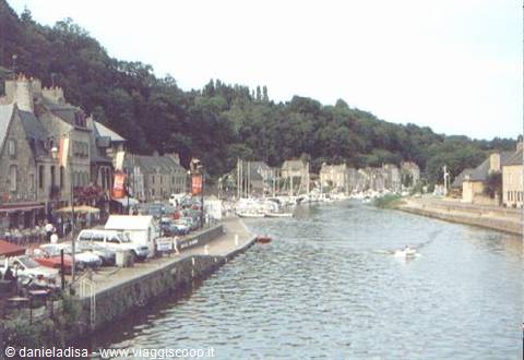Dinan