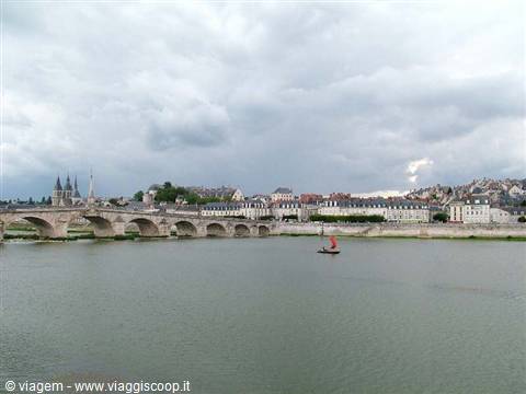 Blois, una vela e il temporale