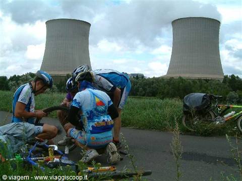 Foratura davanti a centrali nucleari