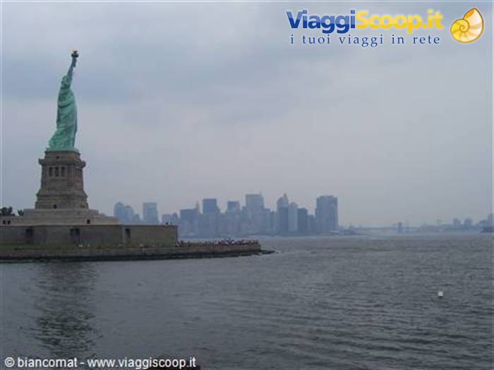 Statua della Libertà e Skyline di New York