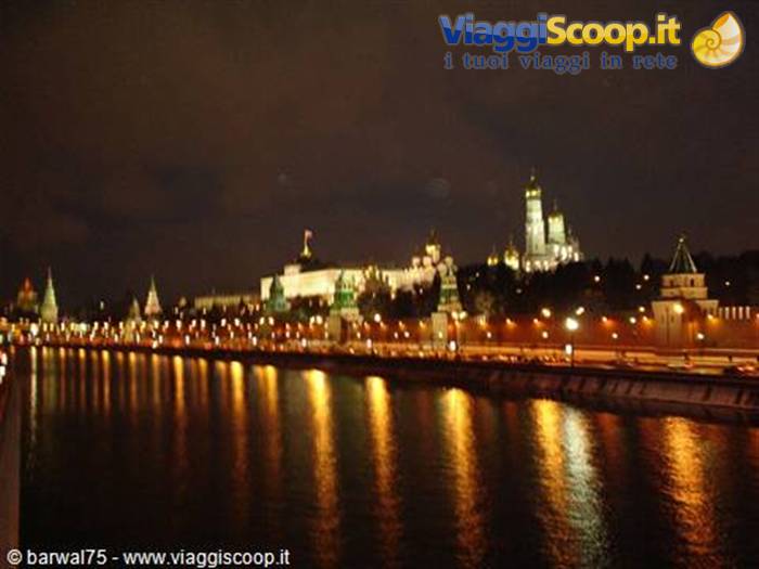 La Moscova e il Cremlino by night