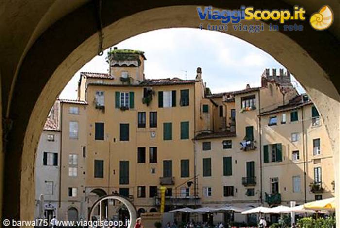 Piazza anfiteatro