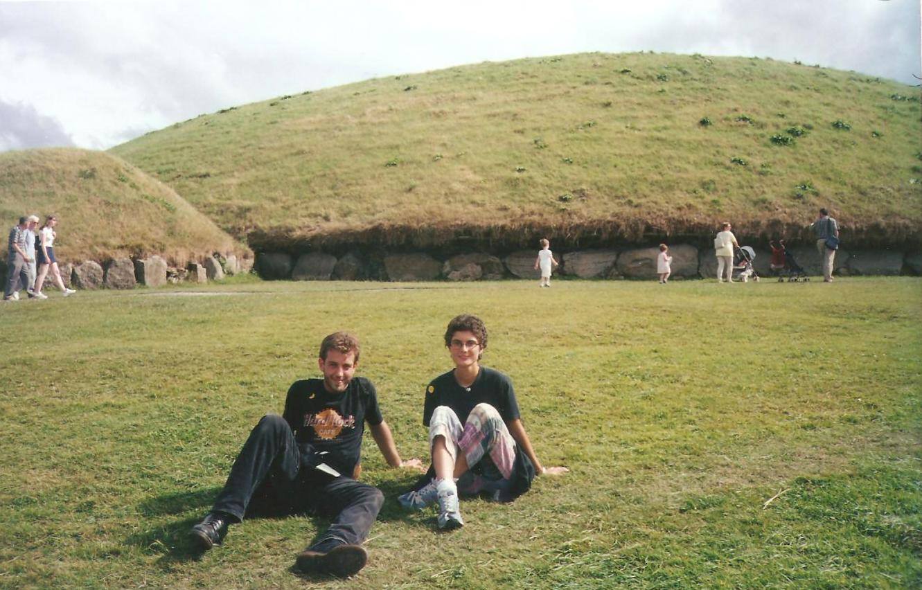 Brù na Boìnne(Newgrange)