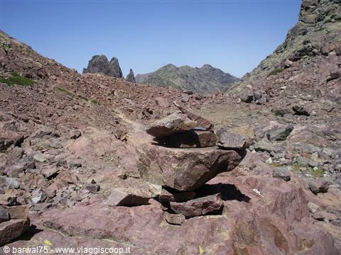 Verso la vetta del monte Cintu