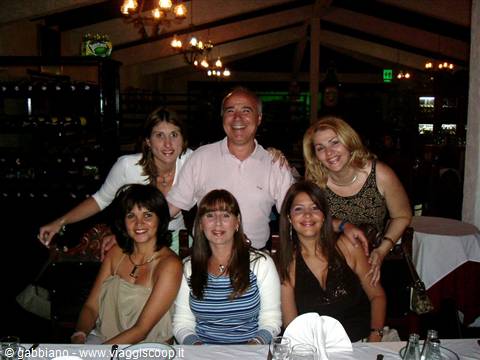strabeato tra le donne