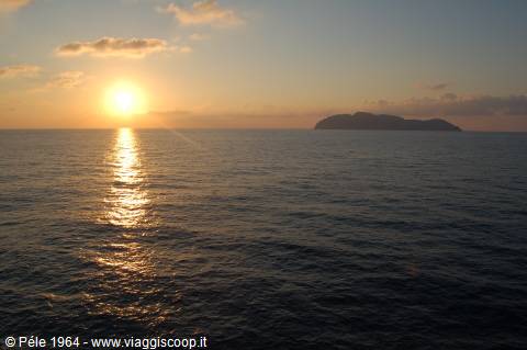 tramonto sulla Gorgona