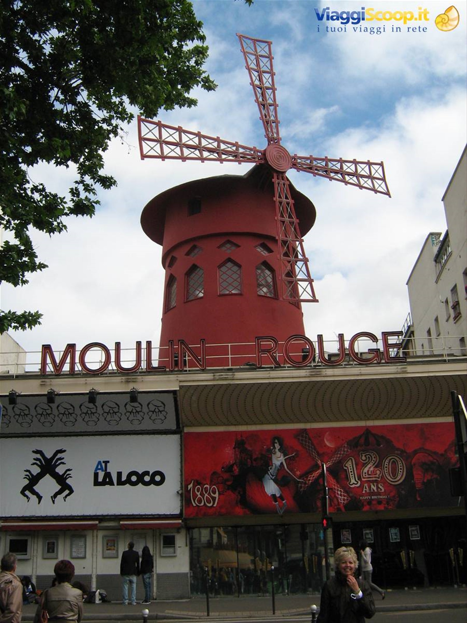MOULIN ROUGE