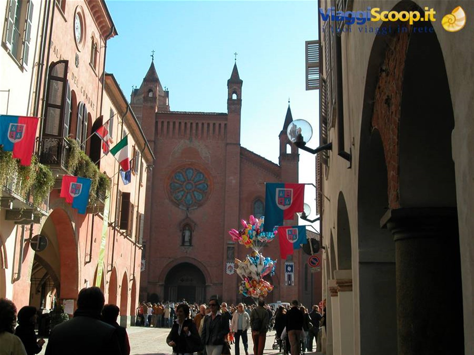 Alba e la fiera di sua maestà il tartufo