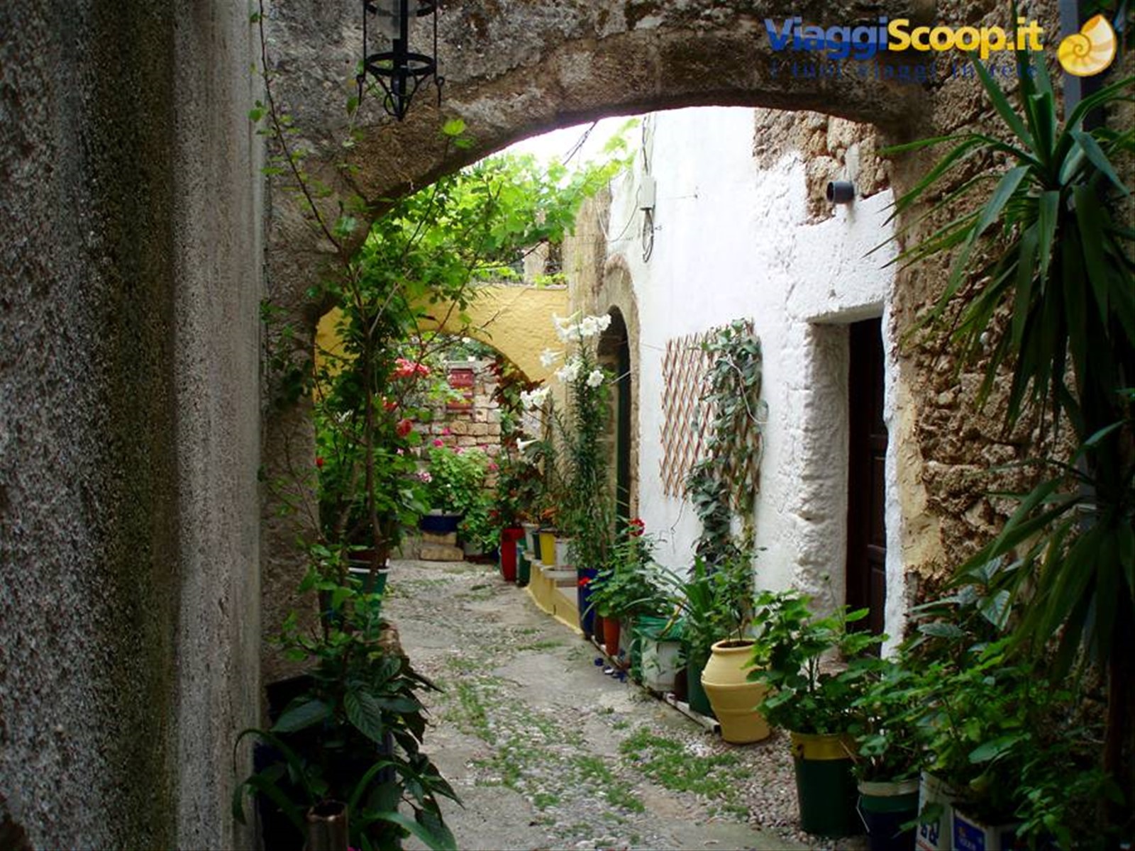 Via quartiere ebraico cittá di Rodi