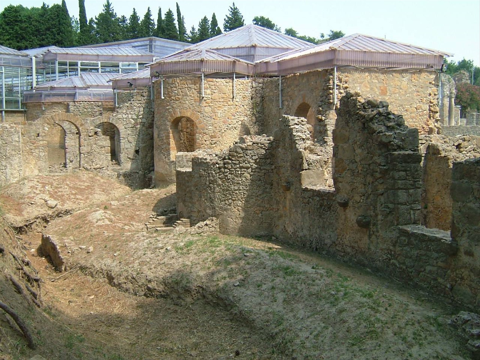L'esterno della villa