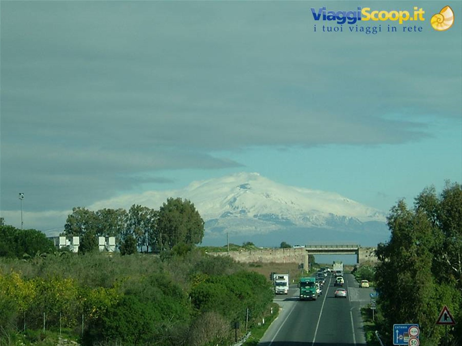L'Etna dalla strada per Catania