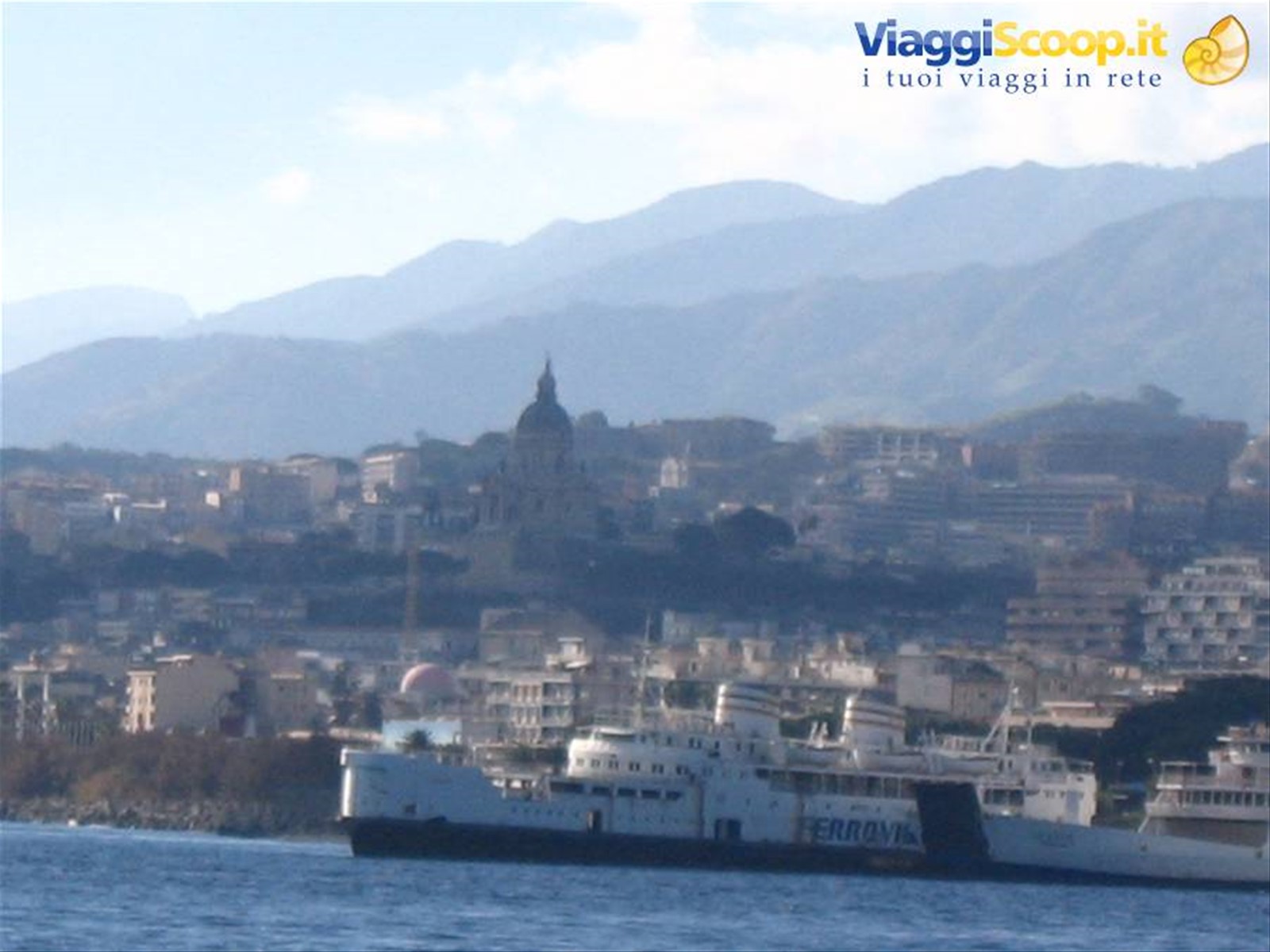 La Sicilia dal traghetto