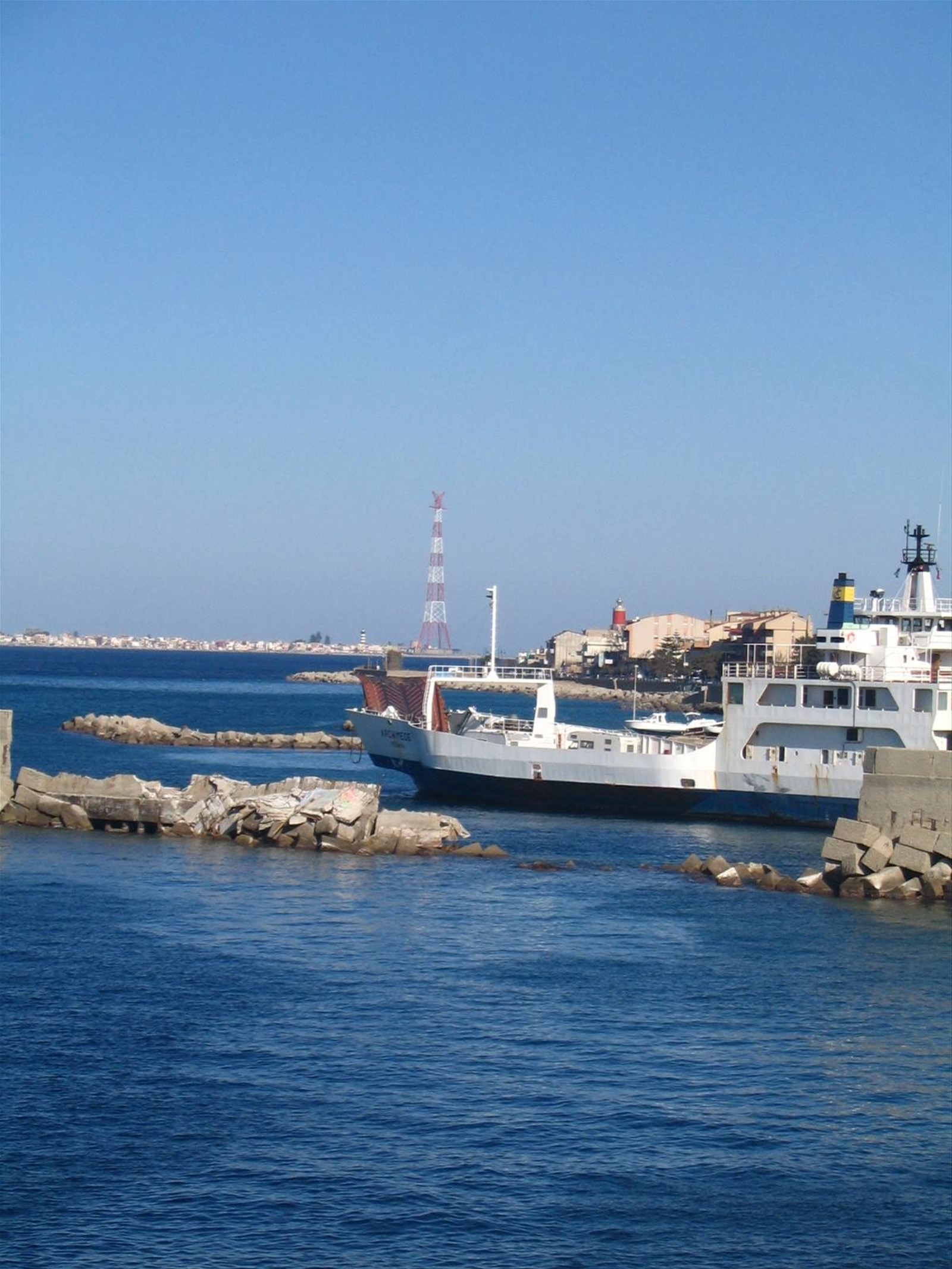 La Sicilia dal traghetto