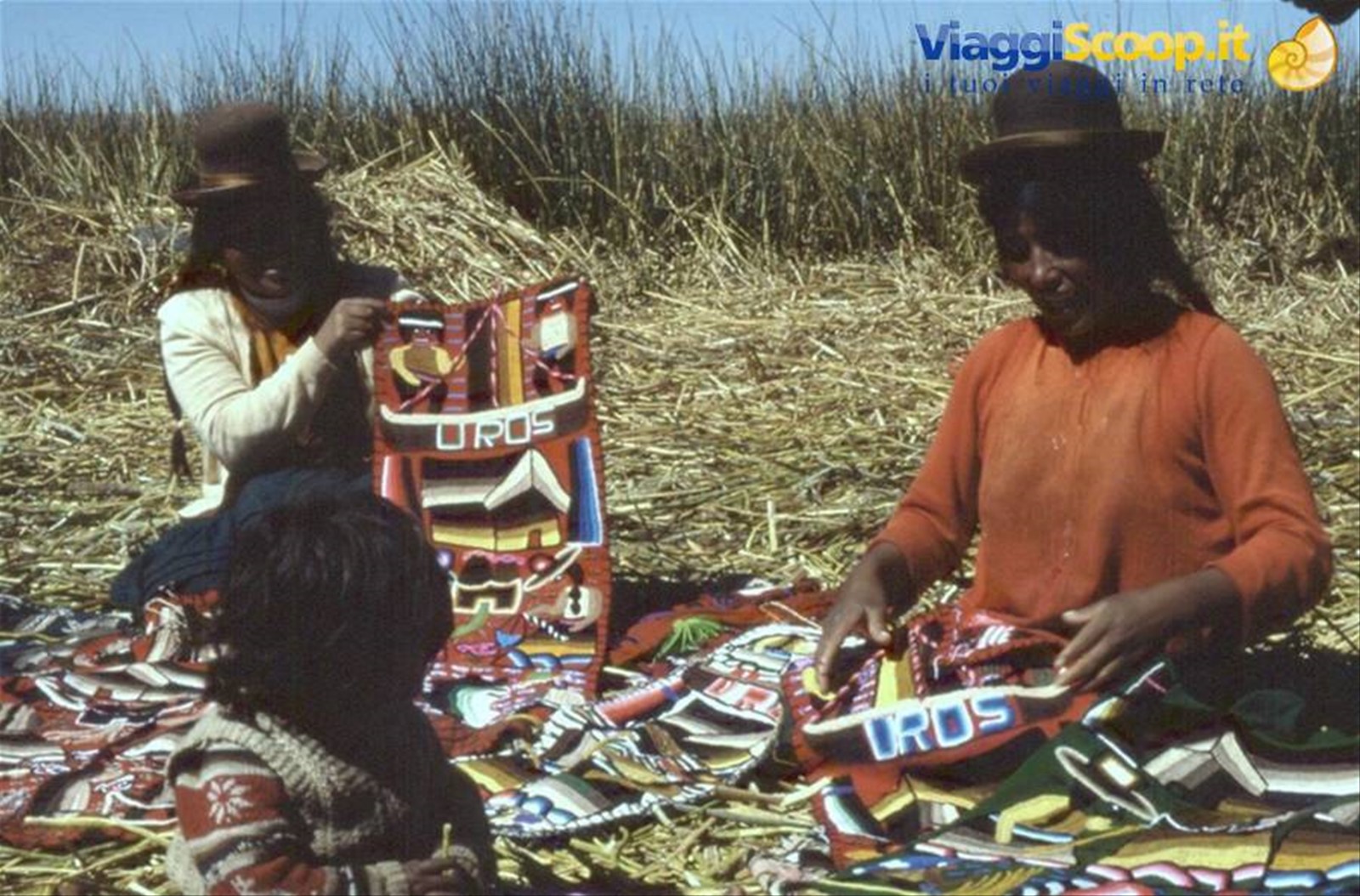 LAGO TITICACA - HUROS