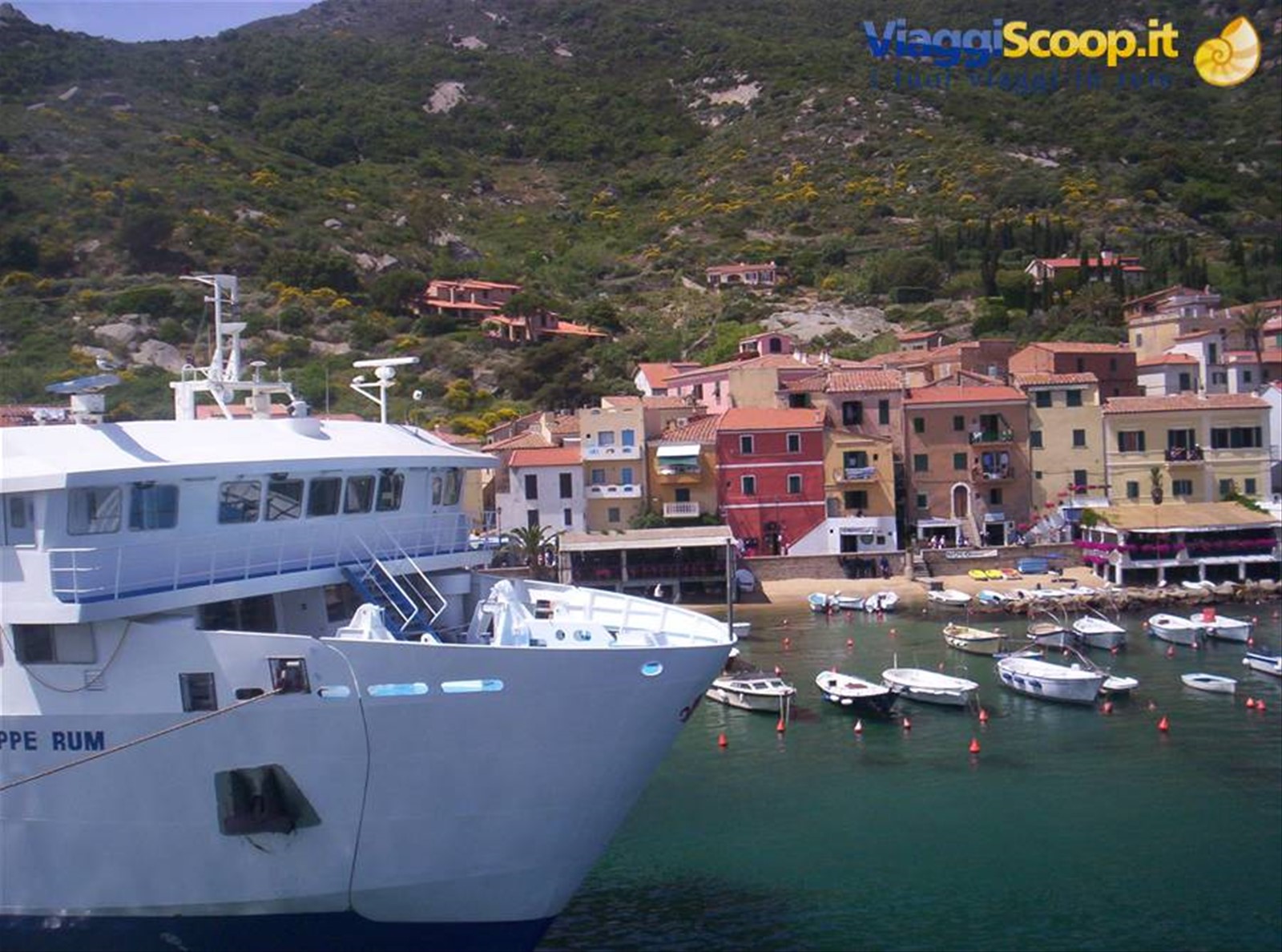 Giglio Porto, l'arrivo