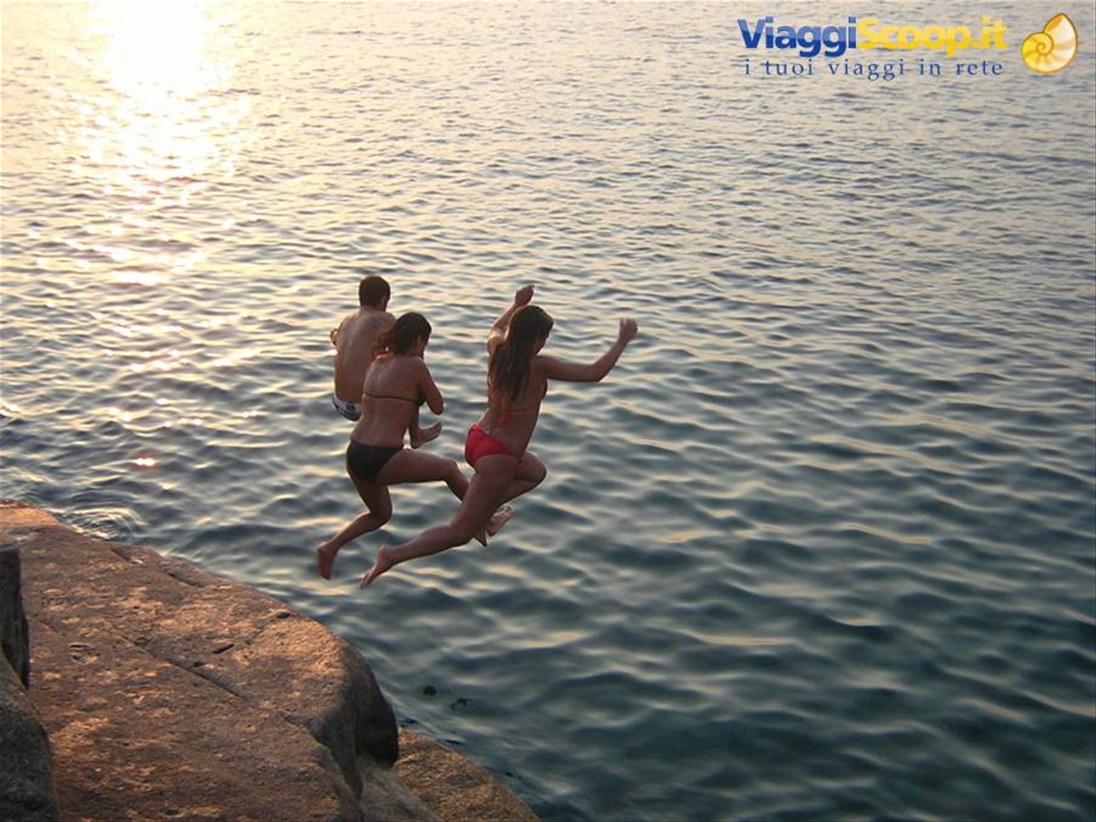 UN TUFFO NEL BLU