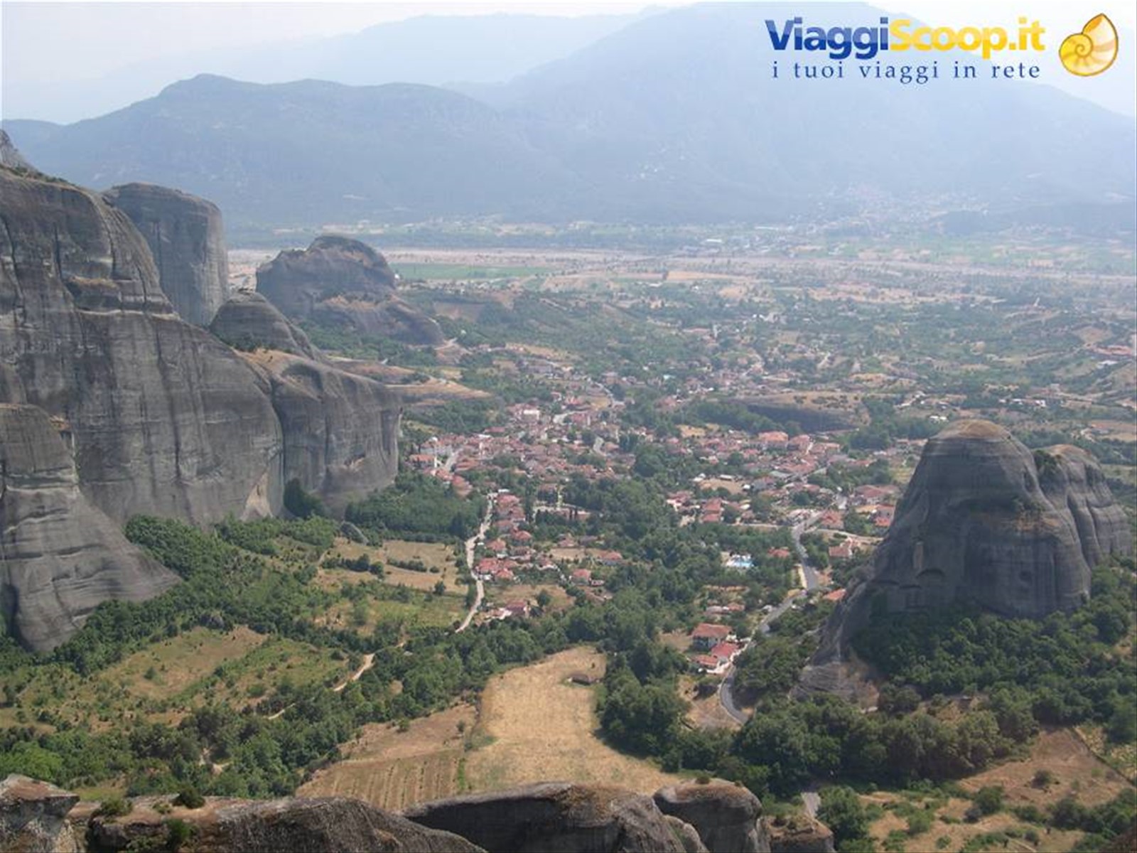LA VALLATA SOTTO METEORA