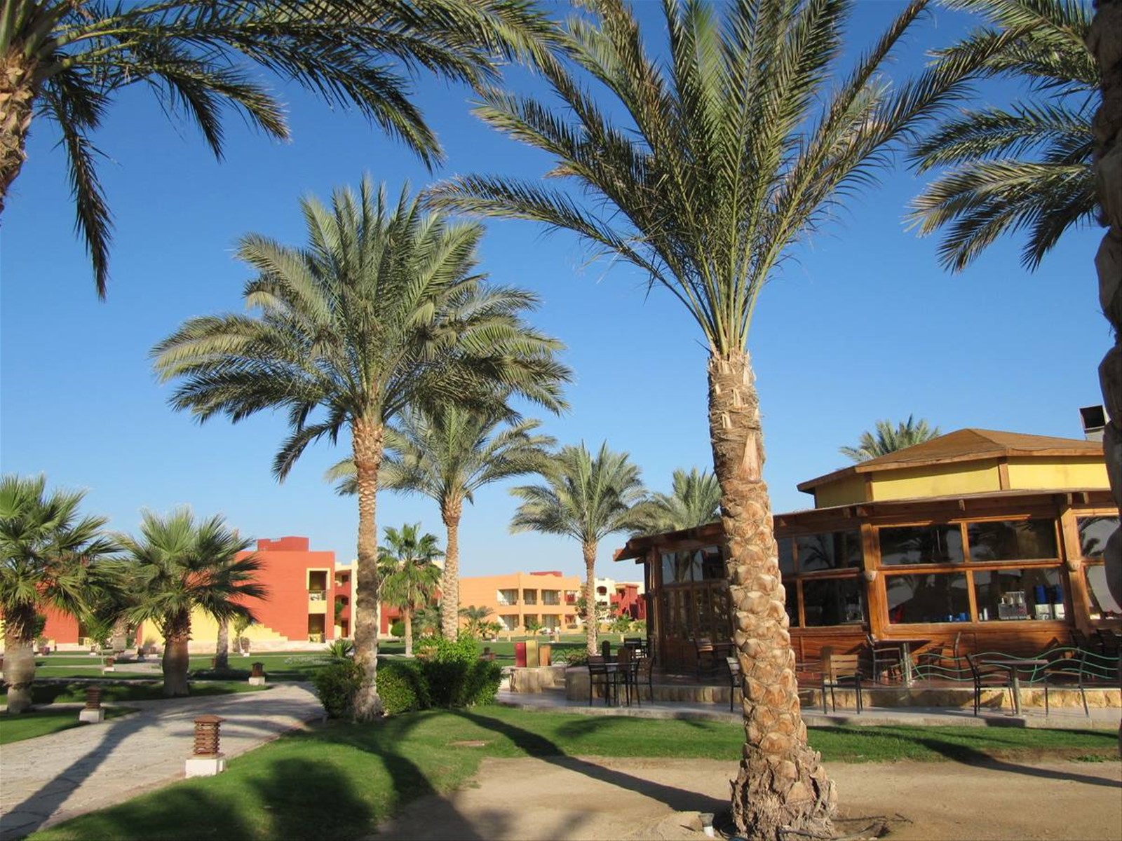25 - il bar della spiaggia