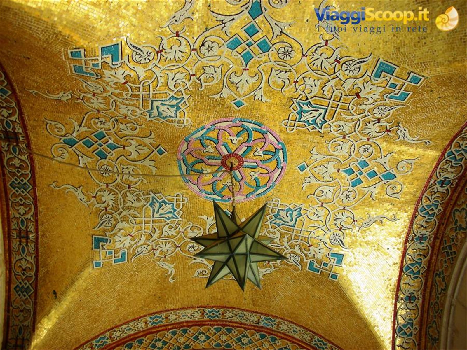 soffitto d'entrata alla villa