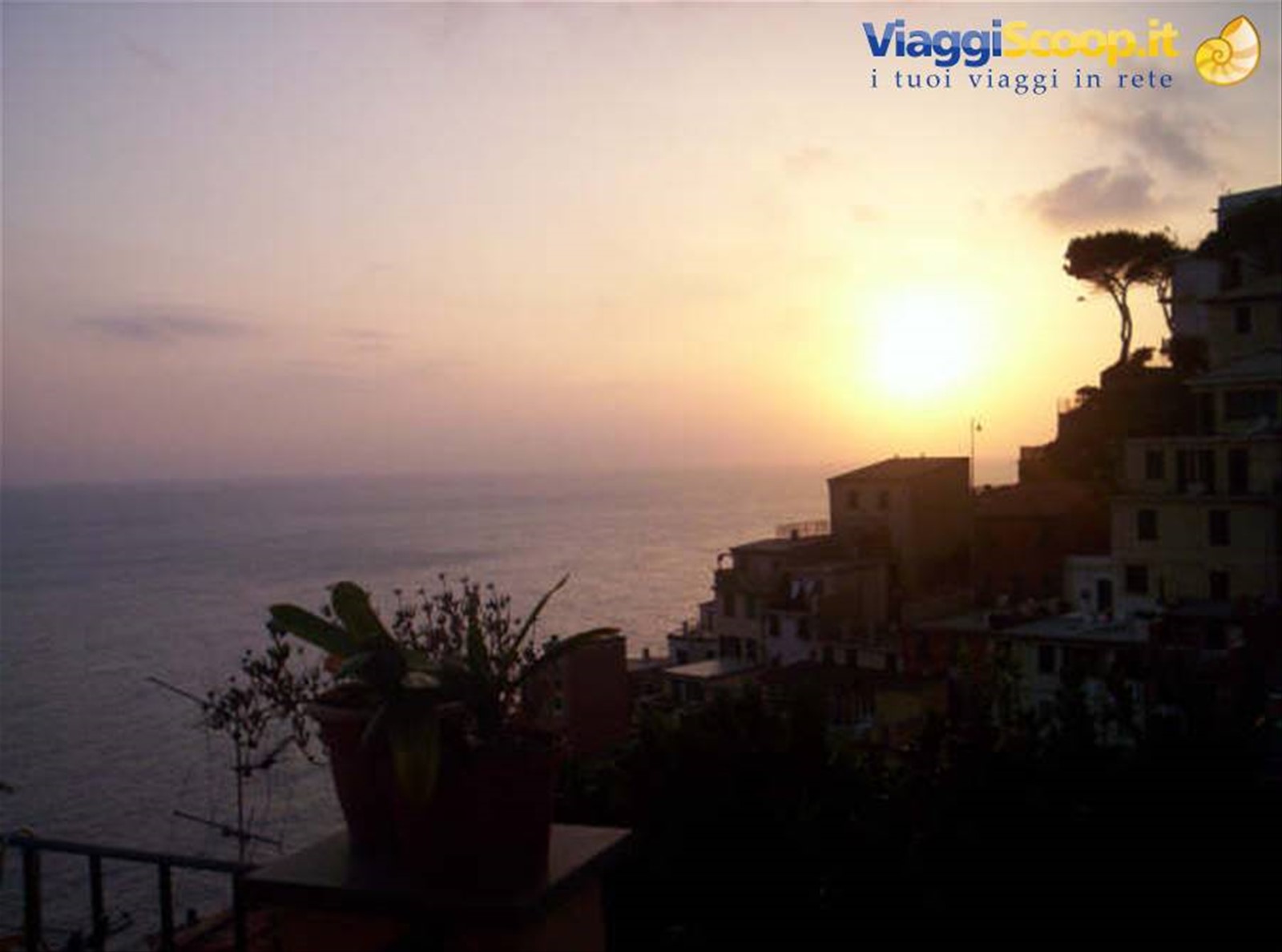 Tramonto dalla camera....