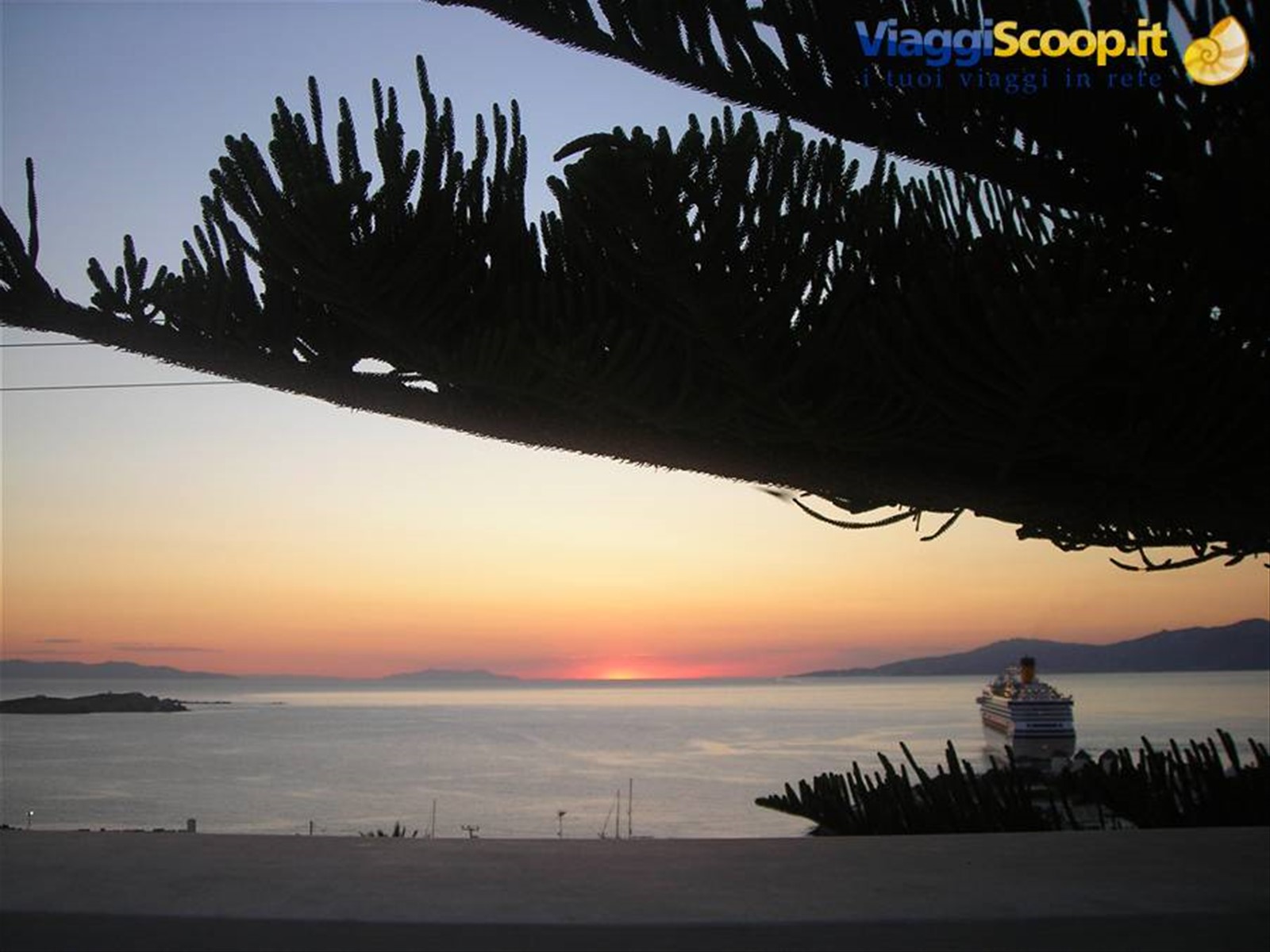 Tramonto visto dalla terrazza del nostro appartamento