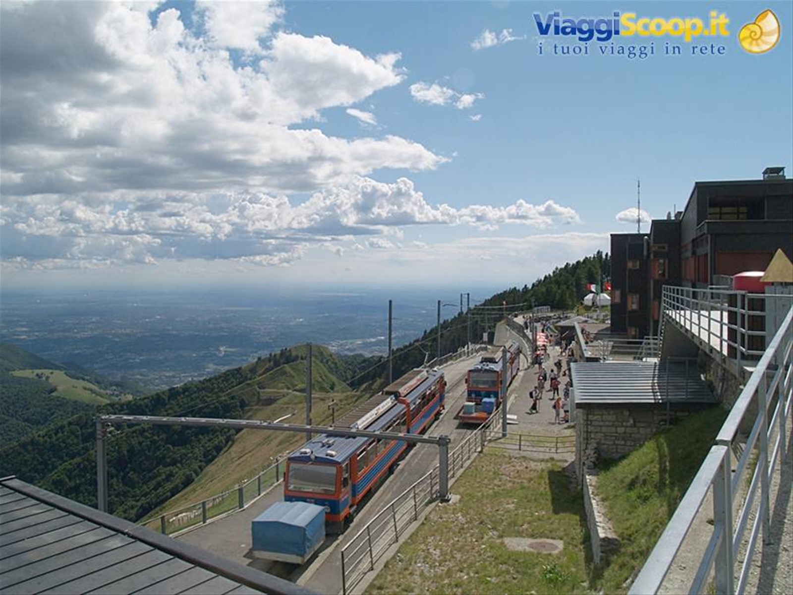 Stazione arrivo trenino Monte Generoso