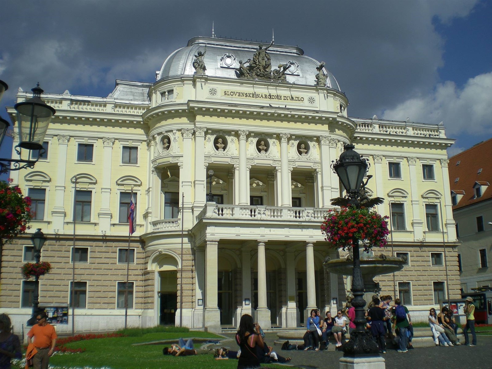 Il teatro