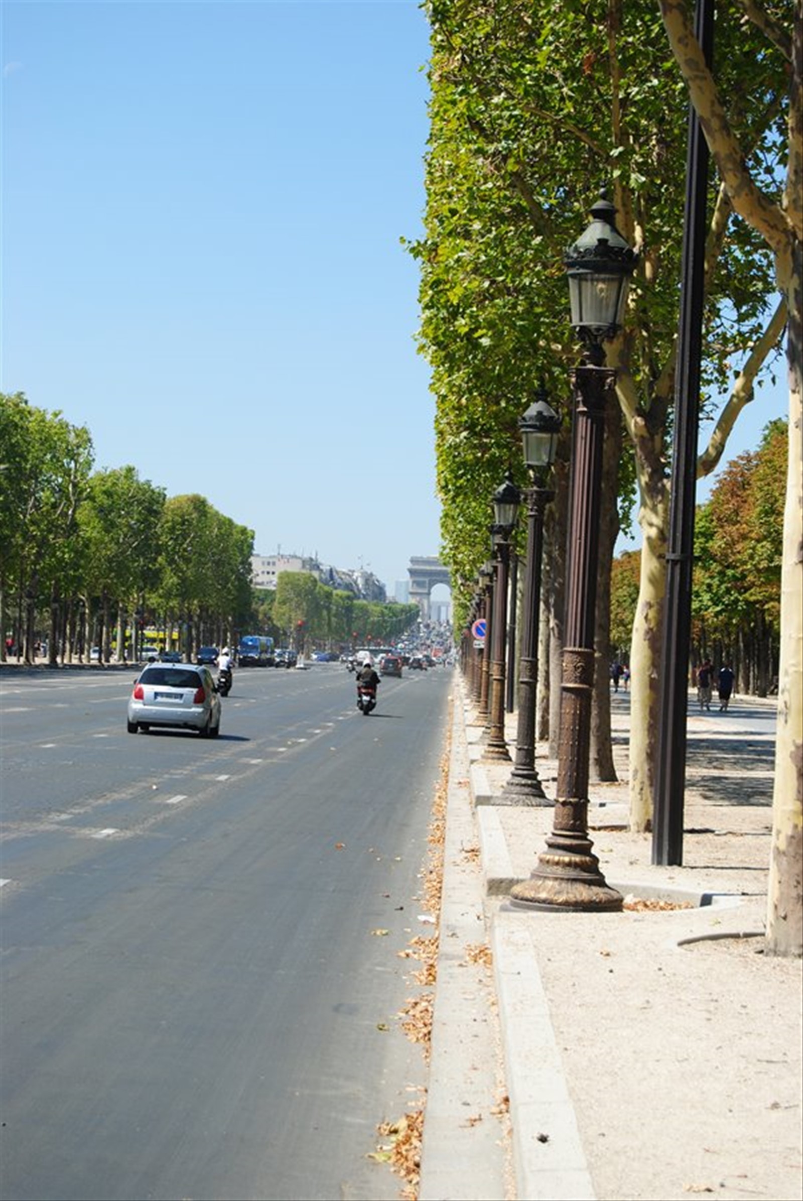 Le champs Elysees