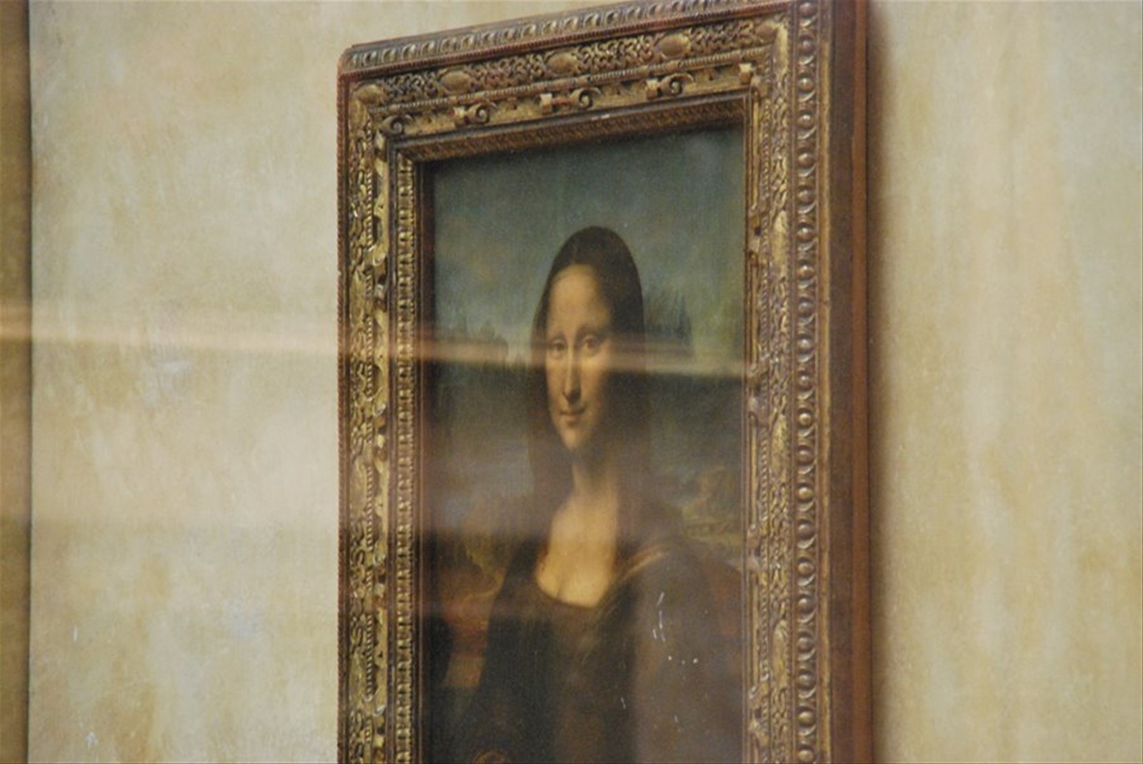 Monalisa smile