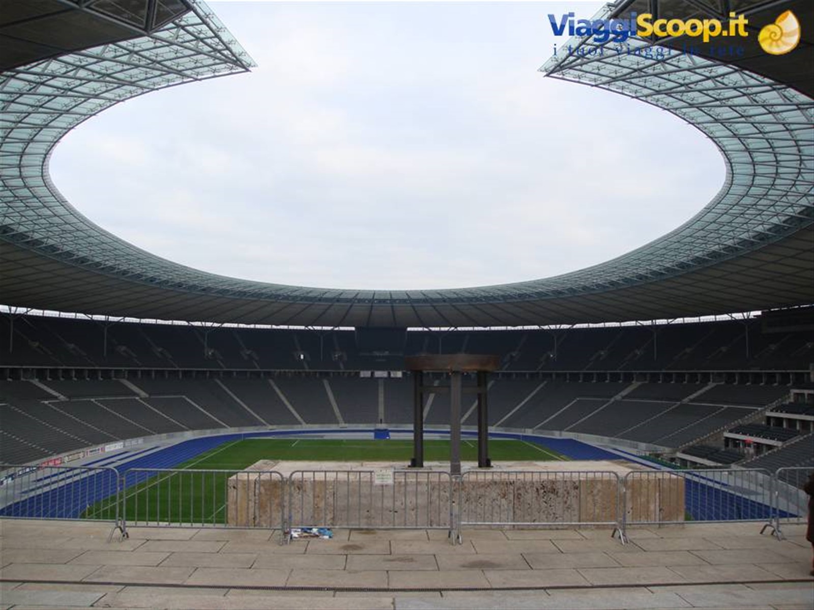 Il braciere olimpico dell'Olympiastadion