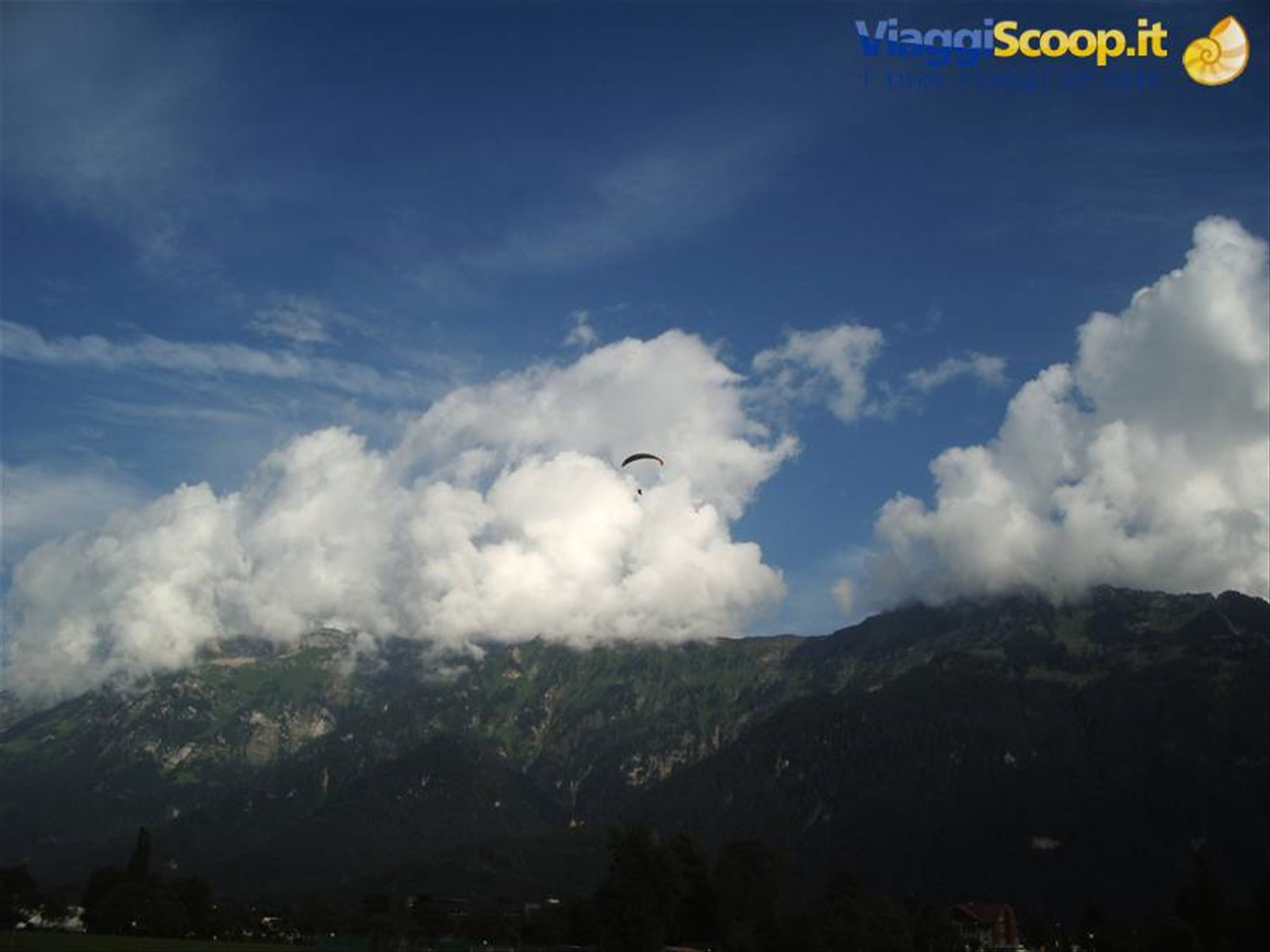 Parapendio a Interlaken