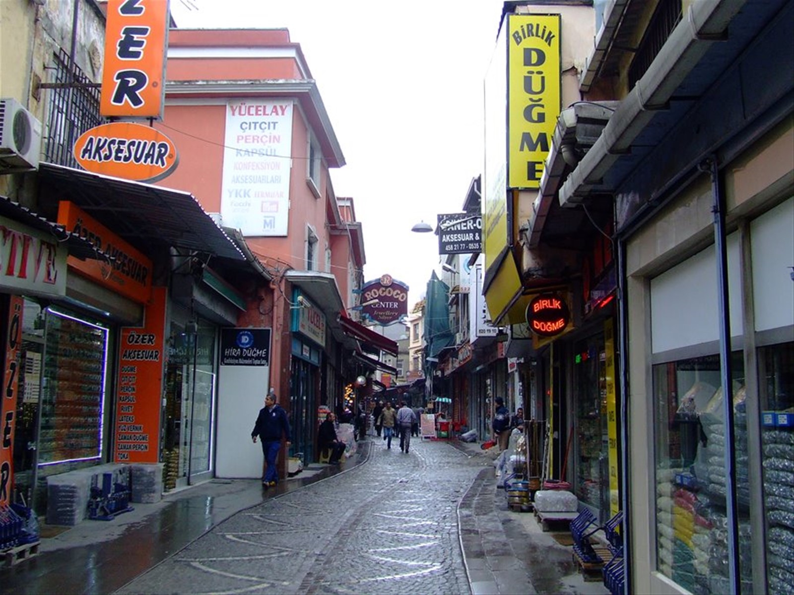 ISTANBUL - Una via del Centro