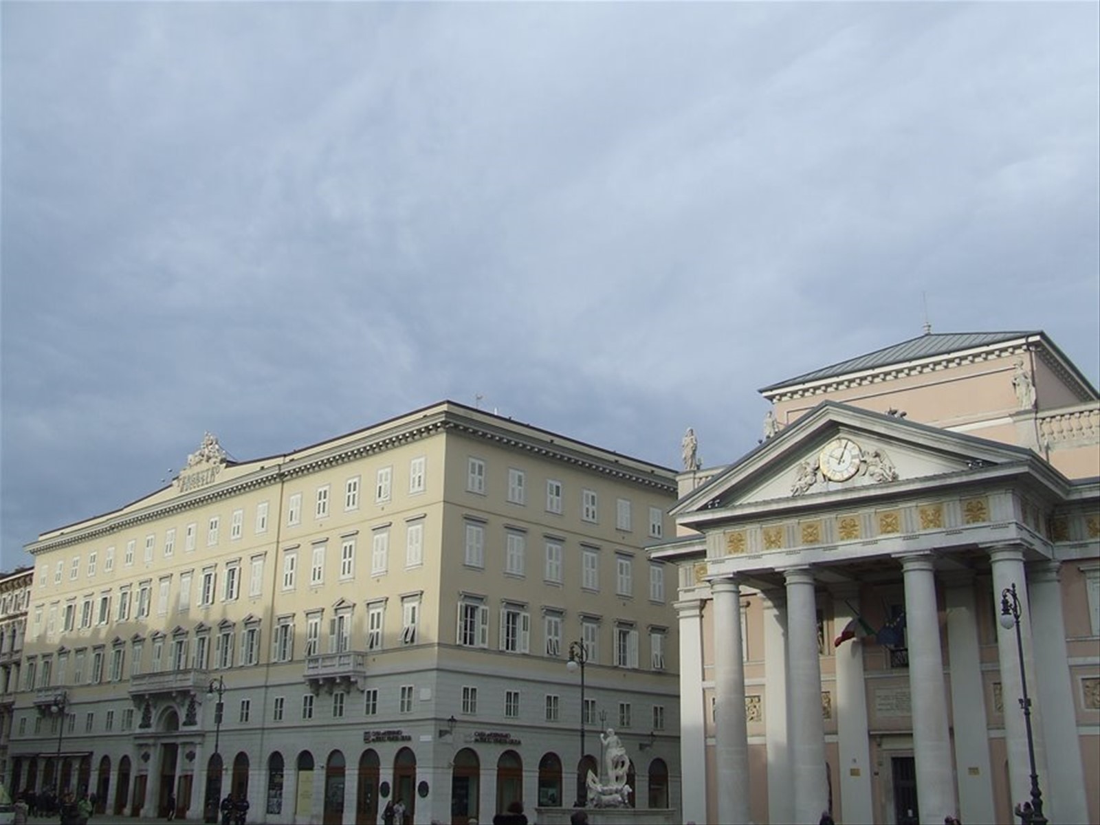 TRIESTE - Piazza della Borsa