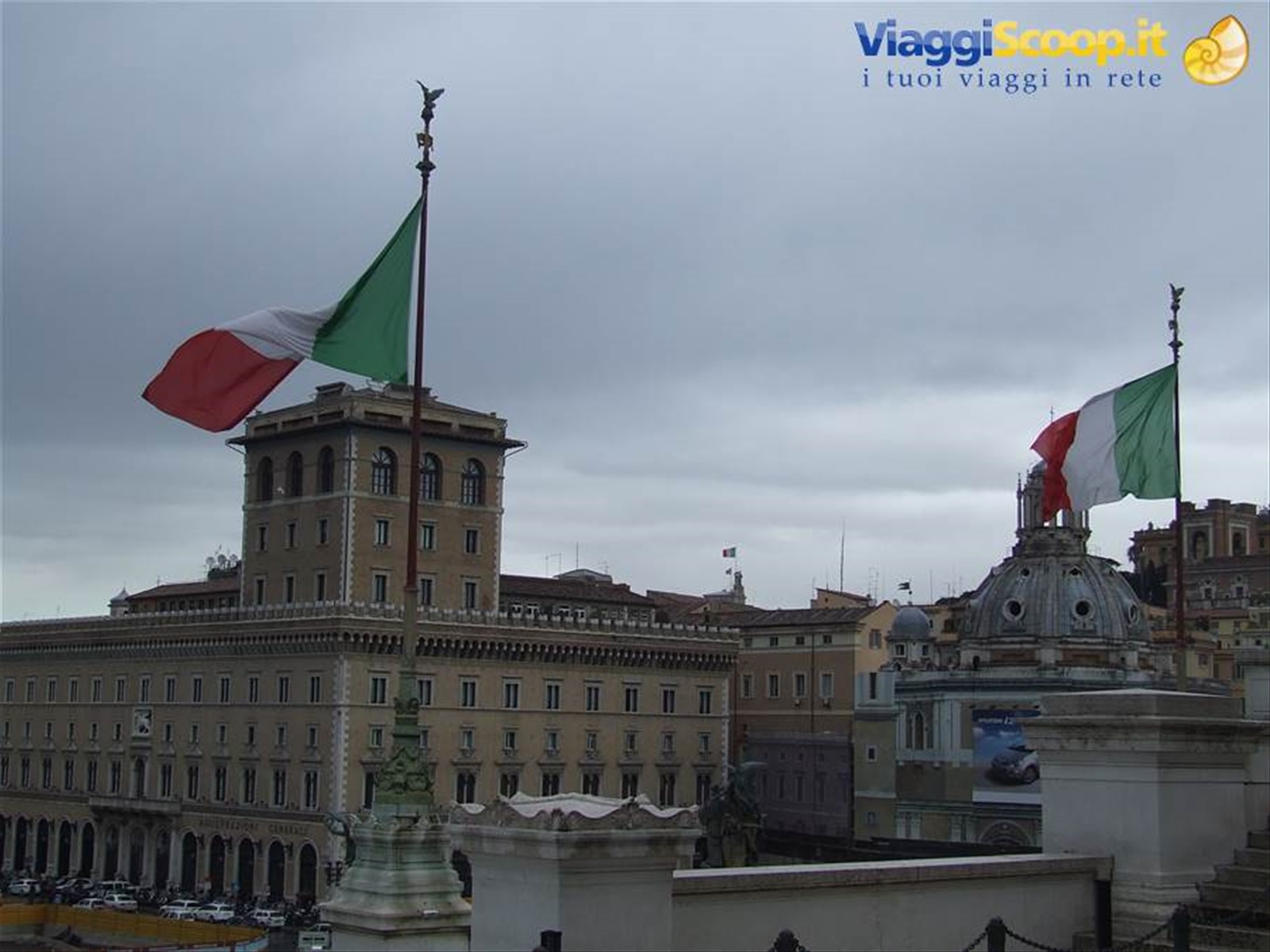 ROMA - La Piazza e il Palazzo Venezia dal Vittoriano