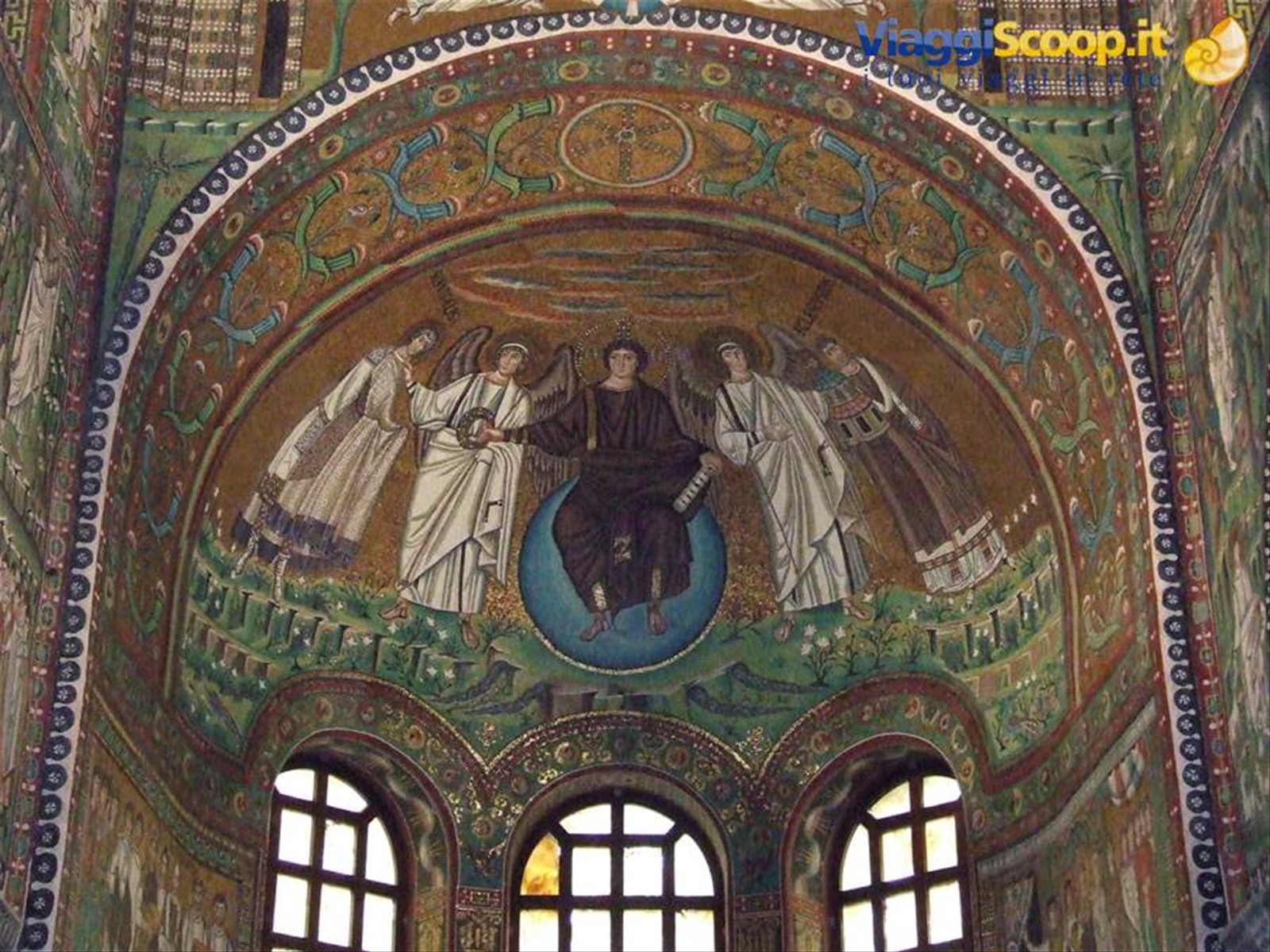 RAVENNA - San Vitale : particolare dell'abside