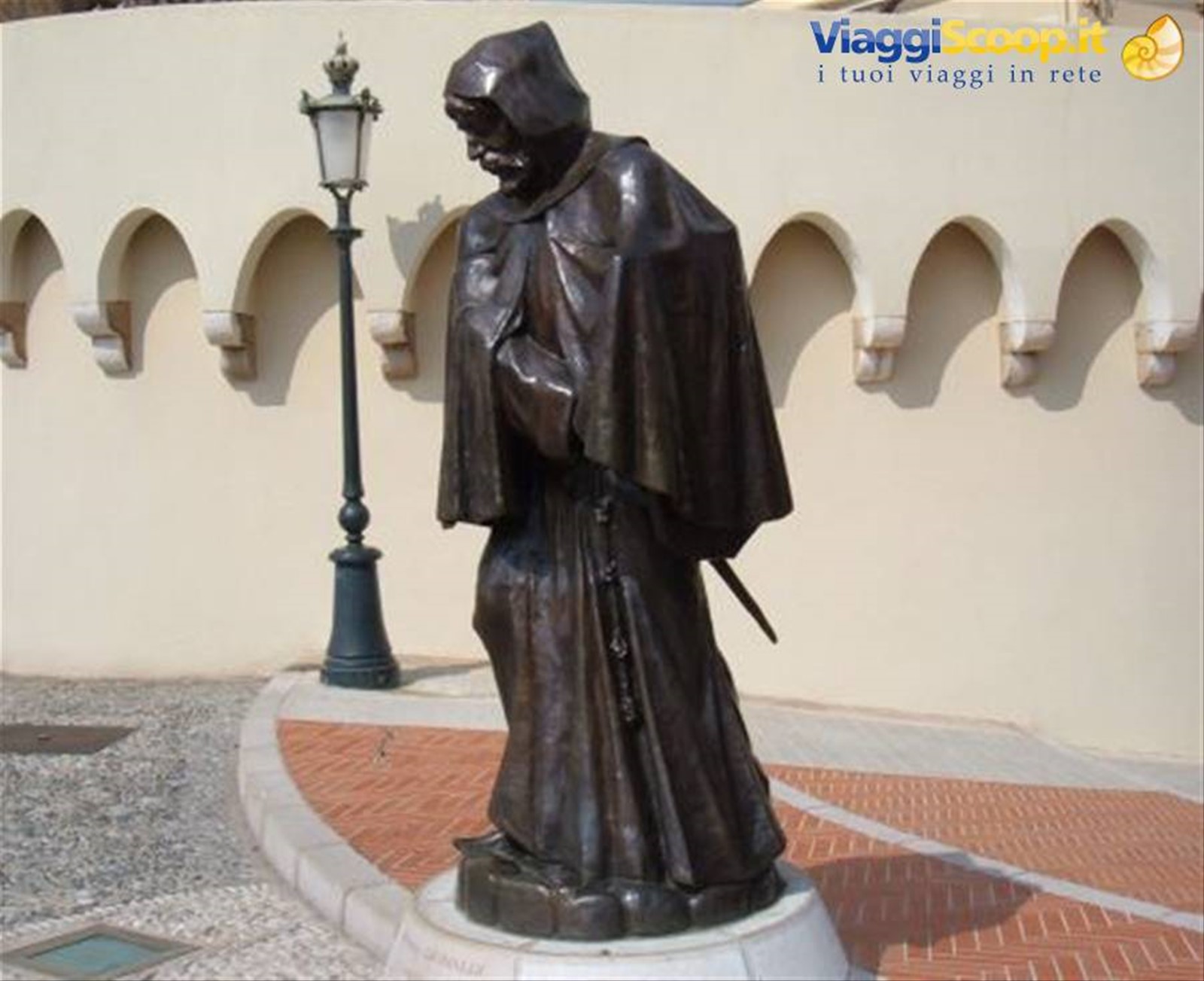 Monaco - statua Grimaldi
