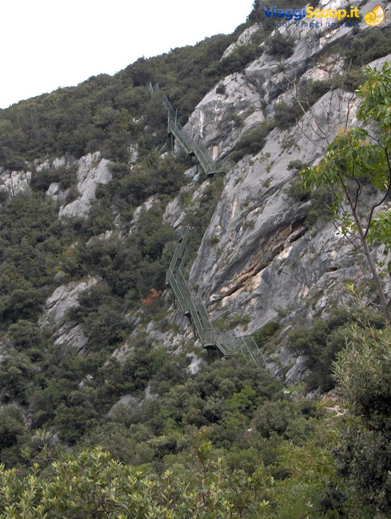 Sentiero "Tempesta - Busate" (scalinata sulla roccia)