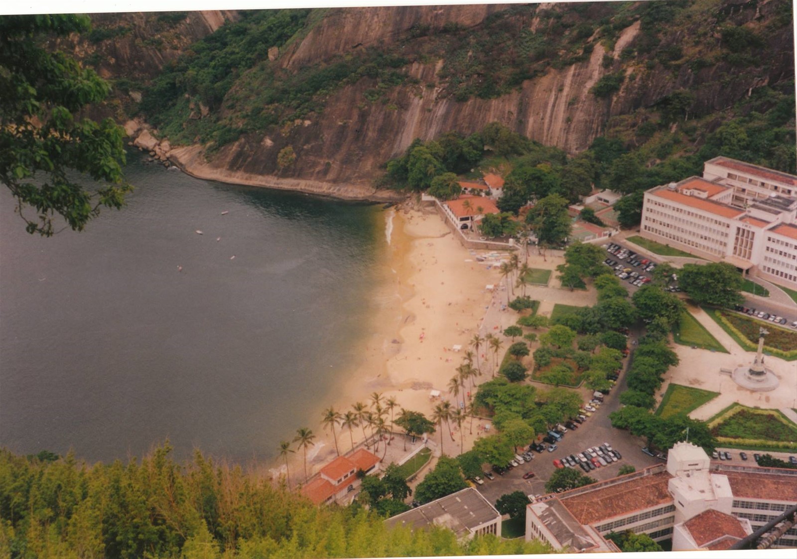 Praia vermelha