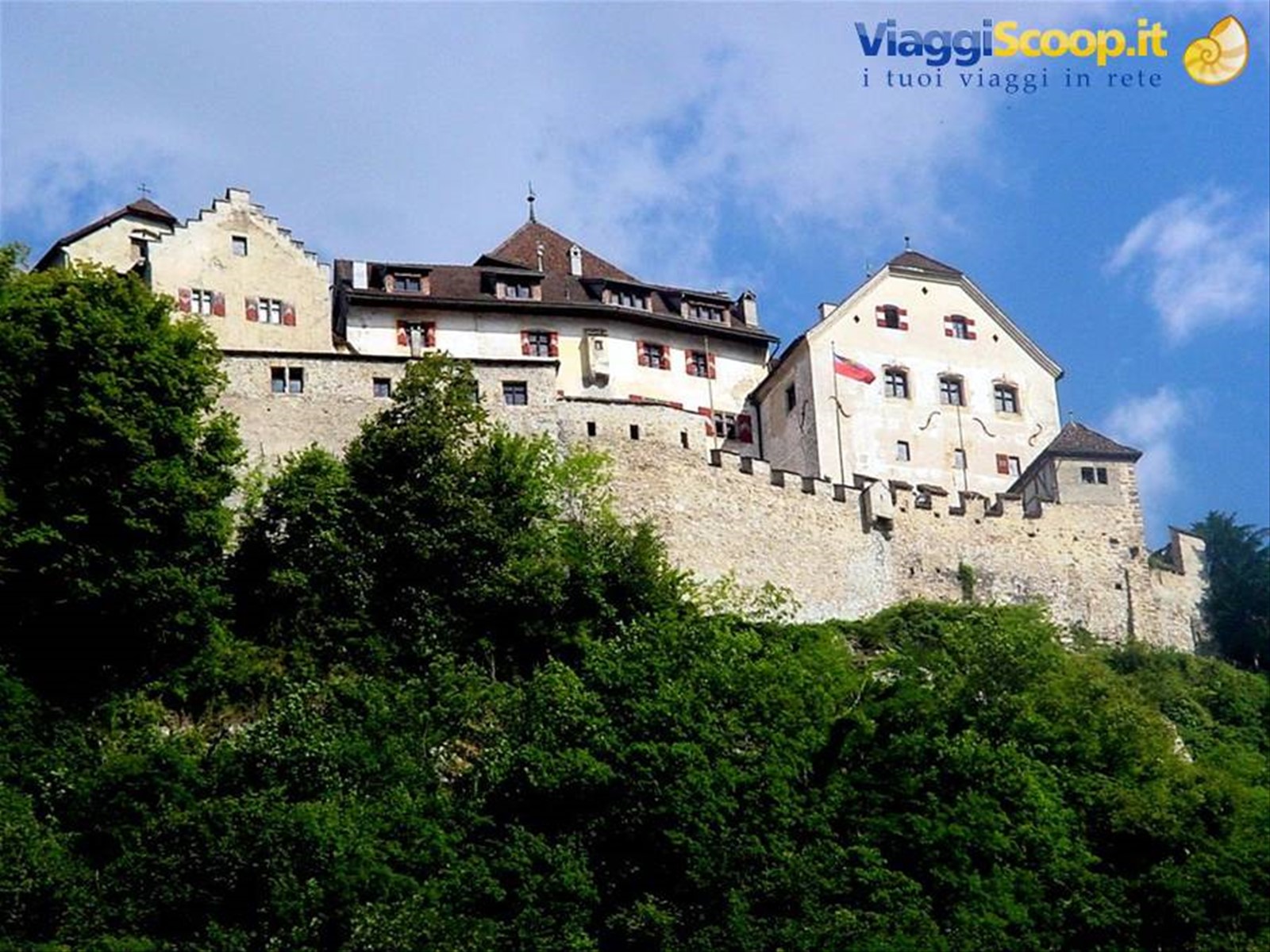 il castello dal basso